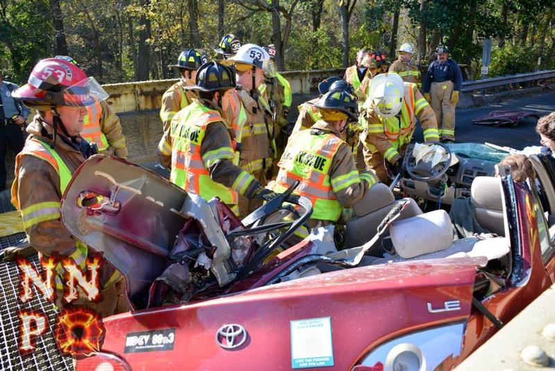 Rescue 53 assist to Station 39 on Rt 322 at Sugars Bridge Road